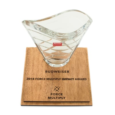 BUDWEISER - Glass Trophy with Plaque (1)